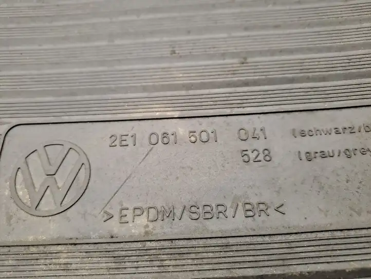 Volkswagen Crafter (2006 - 2016) 2E1061501041 Передний коврик салона — фото 7