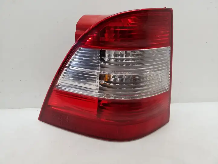Mercedes-Benz ML W163 (1997 - 2005) A1638200177 Задний фонарь в кузове — фото 8