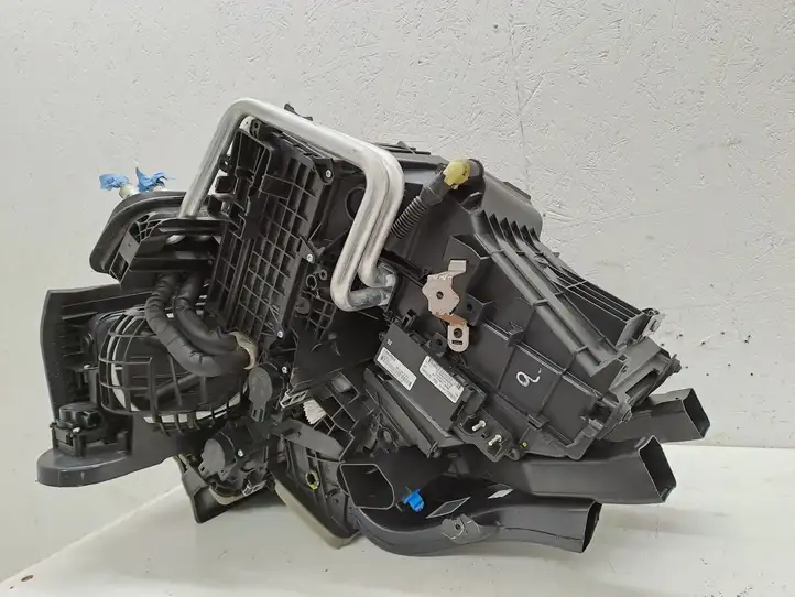 Ford C-MAX II (2015 - ) BV6N18K418E Комплект системы вентиляции салона — фото 11