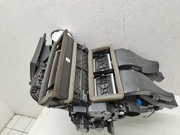 Ford C-MAX II (2015 - ) BV6N18K418E Комплект системы вентиляции салона — фото 23