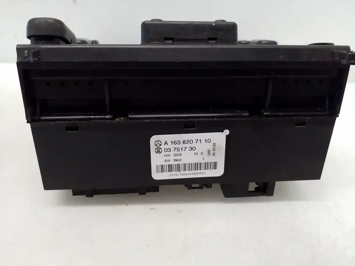 Mercedes-Benz ML W163 (1997 - 2005) A1638207110 Блок кнопок стеклоподъемников — фото 8