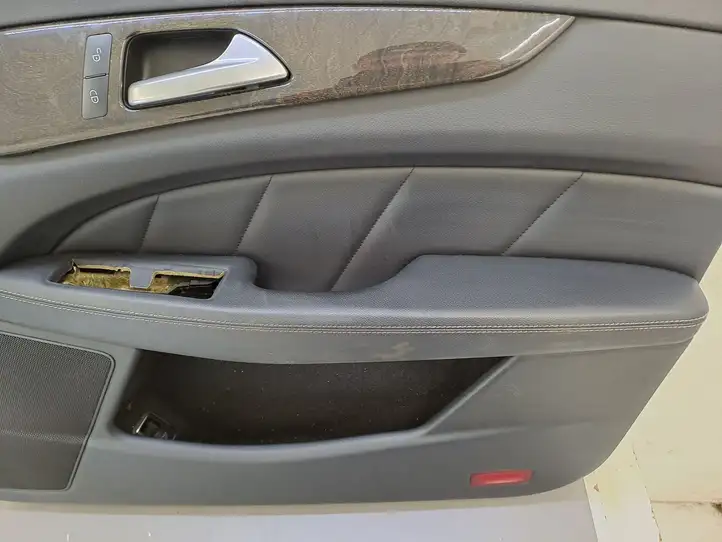 Mercedes-Benz CLS C218,X218 (2011 - 2017) Обшивка передней двери — фото 7