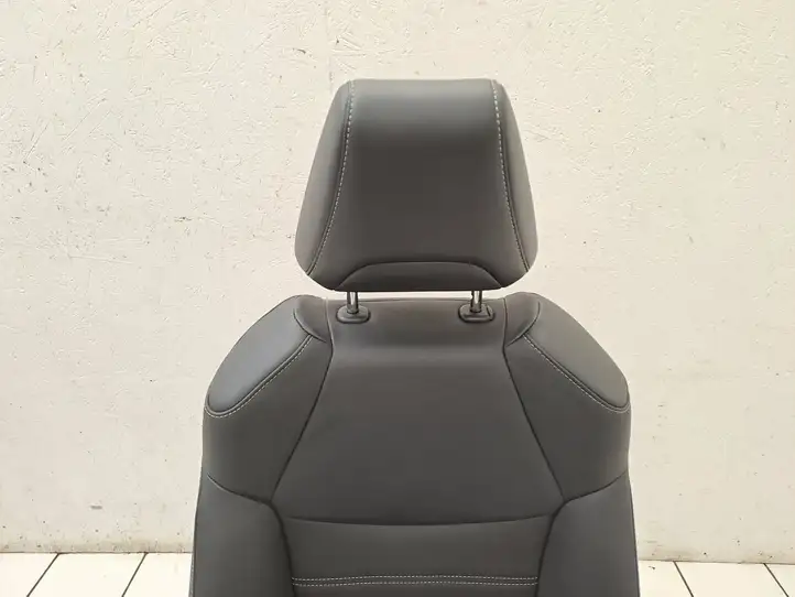 Toyota RAV 4 (XA50) (2018 - ) 67614X1B18 Комплект салона — фото 87