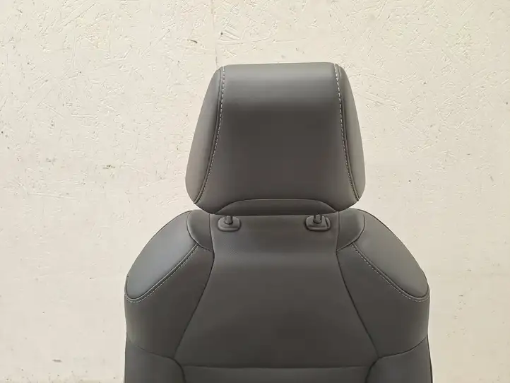 Toyota RAV 4 (XA50) (2018 - ) 67614X1B18 Комплект салона — фото 95