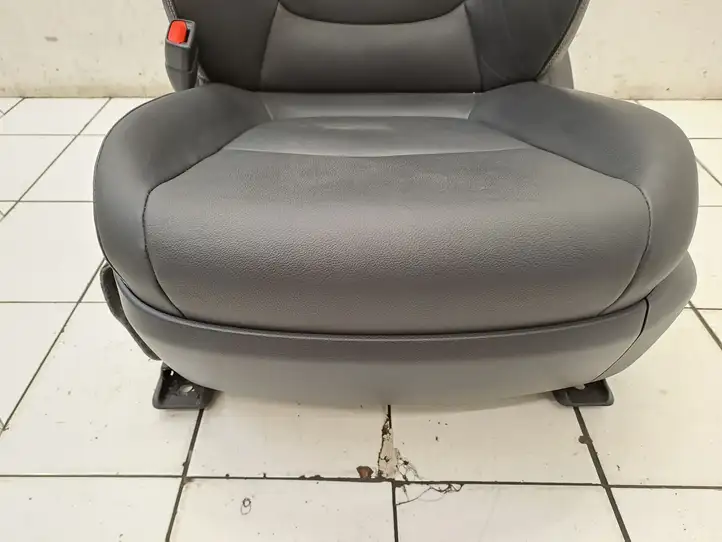 Toyota RAV 4 (XA50) (2018 - ) 67614X1B18 Комплект салона — фото 139