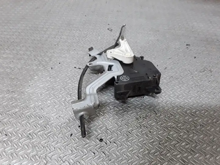 Toyota Avensis Verso (2004 - 2009) 0637008610 Двигатель задвижки потока воздуха — фото 3