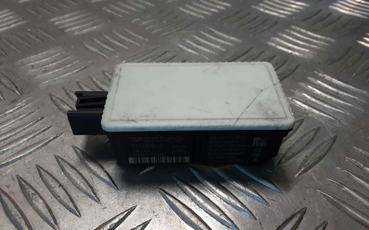 31268992 Volvo XC60 Interjero komforto antena