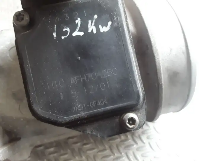 Audi A6 S6 C5 4B (2001 - 2004) HTCAFH7025C Датчик массового расхода воздуха — фото 2