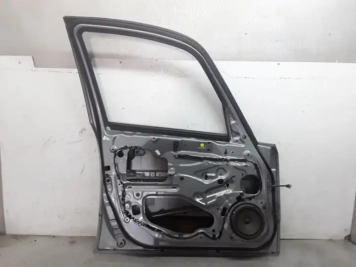 Suzuki SX4 (2006 - 2009) Дверь — фото 2