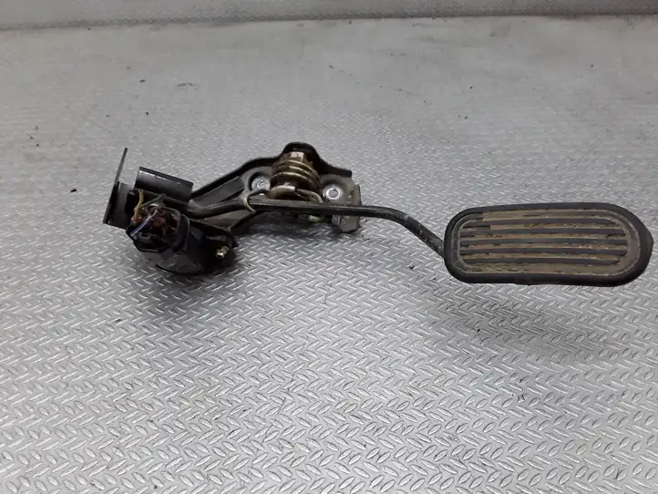 Toyota Avensis Verso (2004 - 2009) 8928147010 Педаль акселератора — фото 1