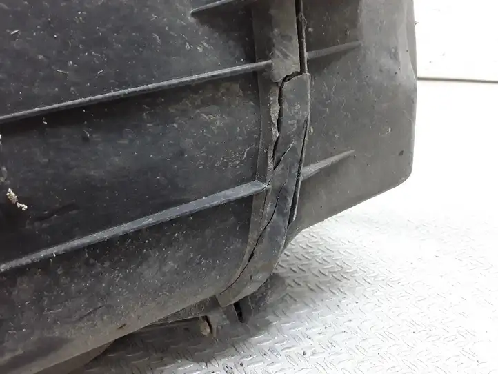 Audi A8 S8 D3 4E (2005 - 2007) 4E0129620B Корпус воздушного фильтра — фото 4