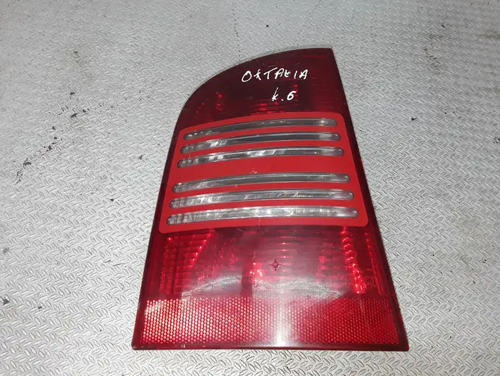 Skoda Octavia Mk1 (1U) (1996 - 2004) 1U9945095 Задний фонарь в кузове — фото 1