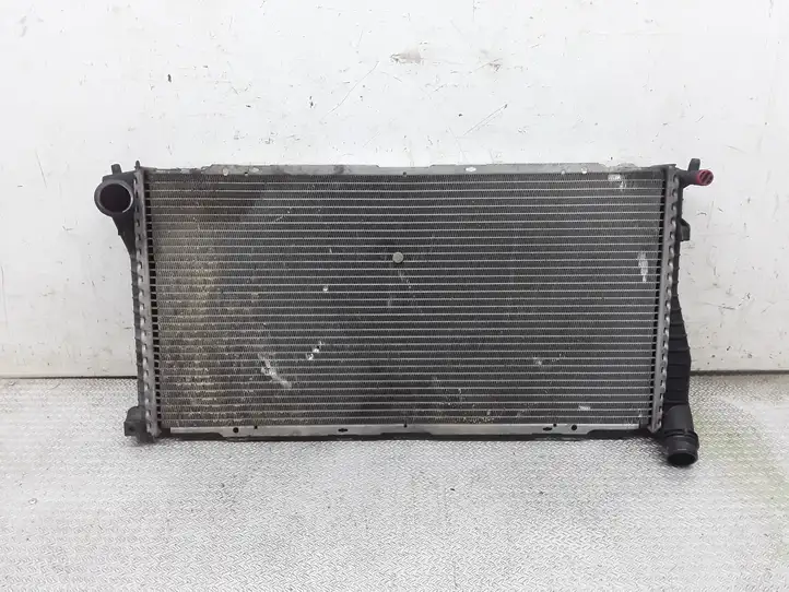 BMW 5 E39 (1996 - 2003) 170022473440 Радиатор охлаждающей жидкости двигателя — фото 1