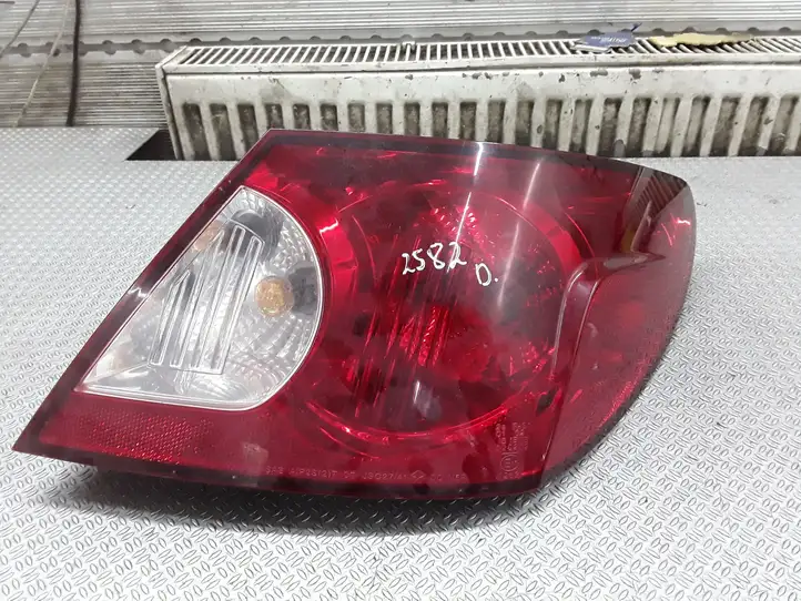 Chrysler Sebring (ST-22 - JR) (2000 - 2007) 05303986AD Задний фонарь в кузове — фото 1