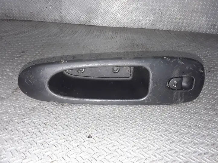 Alfa Romeo 156 (2002 - 2007) 156034426 Блок кнопок стеклоподъемников — фото 1