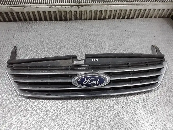 Ford Mondeo MK IV (2007 - 2014) 7S718200B Верхняя решетка радиатора — фото 1