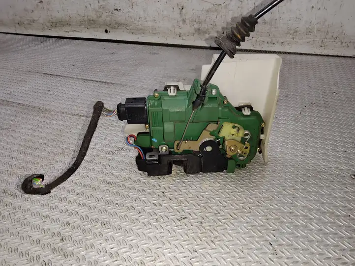 Volkswagen Golf IV (1998 - 2005) 3B1837016AD Замок передней двери — фото 1