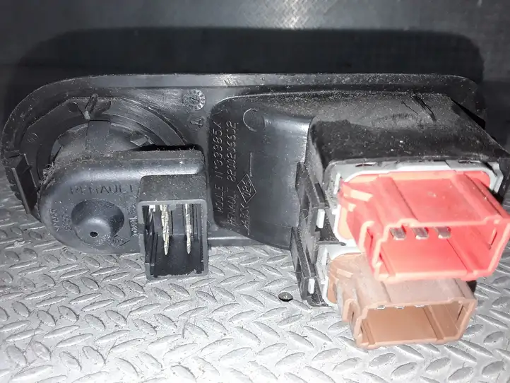 Renault Master II (2004 - 2010) 8200206602 Кнопка стеклоподъемников — фото 3