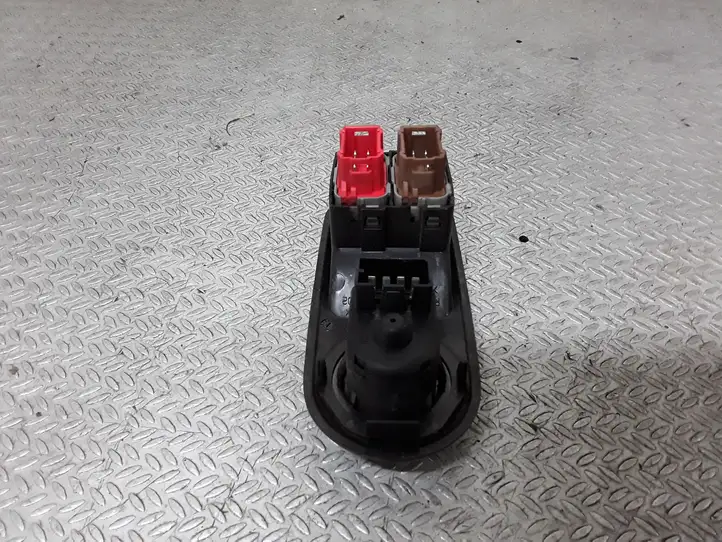 Renault Master II (2004 - 2010) 8200206602 Кнопка стеклоподъемников — фото 4