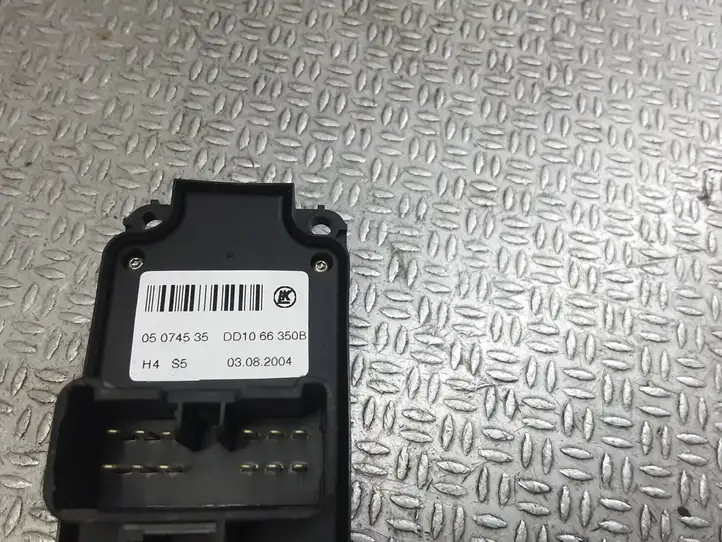 Mazda 2 (2003 - 2007) DD1066350B Кнопка стеклоподъемников — фото 2