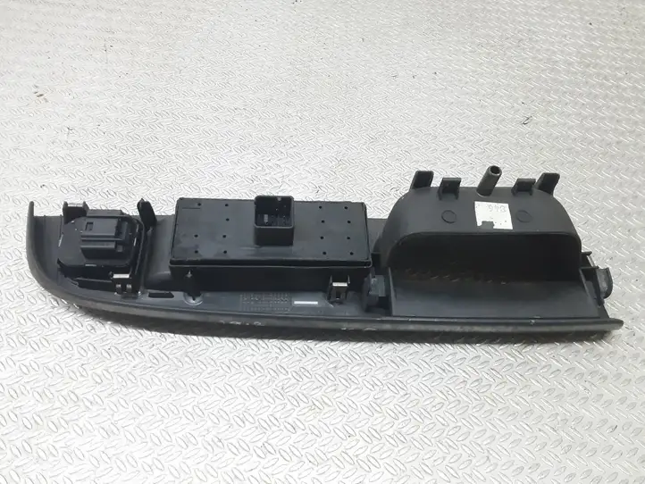 Volkswagen Golf V (2003 - 2009) 1K4959857 Блок кнопок стеклоподъемников — фото 3