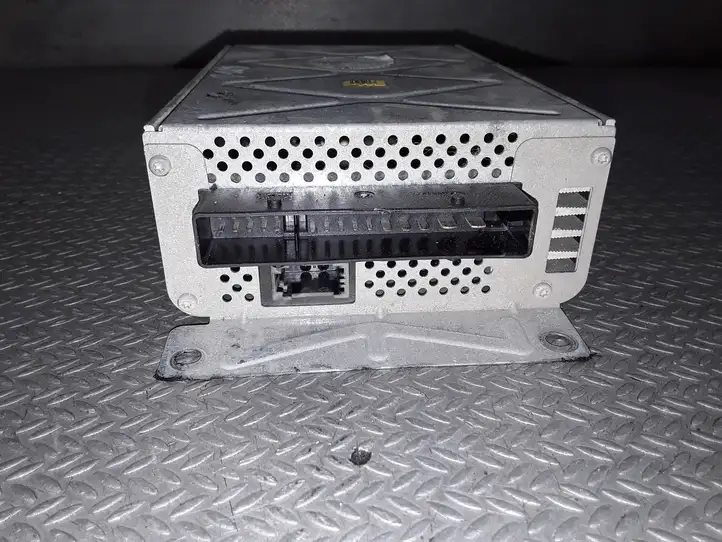 Audi A6 S6 C6 4F (2004 - 2008) 4F0035223E Усилитель звука — фото 3