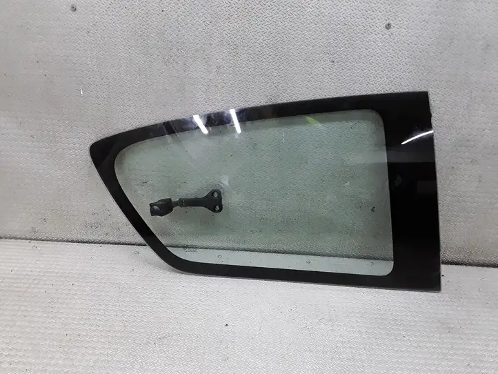 Toyota Aygo AB10 (2005 - 2008) Стекло задней двери — фото 1