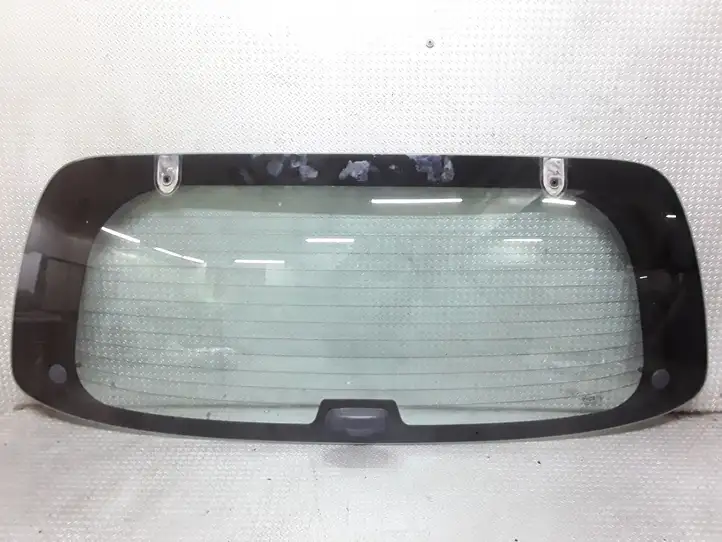 Hyundai Santa Fe (2000 - 2005) Открывающееся стекло крышки багажника — фото 1