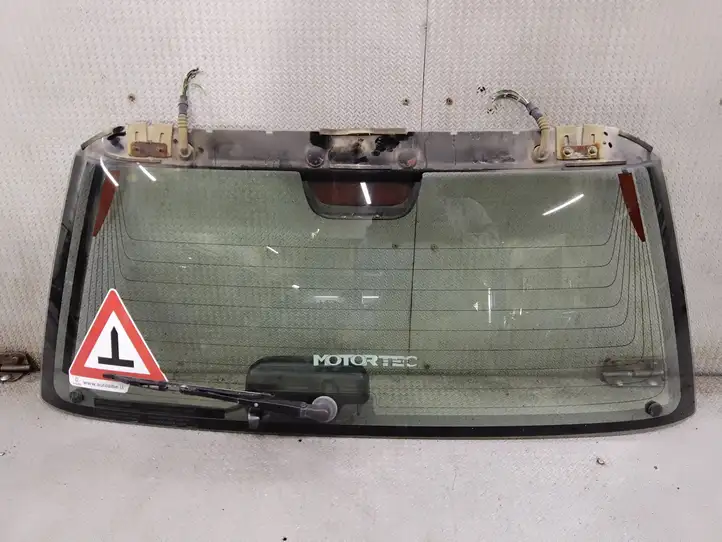 Honda CR-V (1999 - 2001) Открывающееся стекло крышки багажника — фото 1