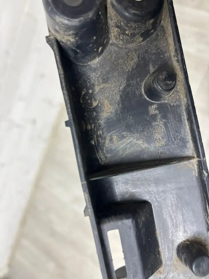 Tesla Model X (2021 - ) 104669100B Усилитель порога — фото 7