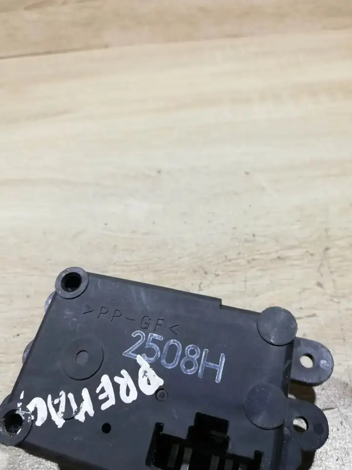 Mazda Premacy (1999 - 2005) 2508h Двигатель задвижки потока воздуха — фото 3