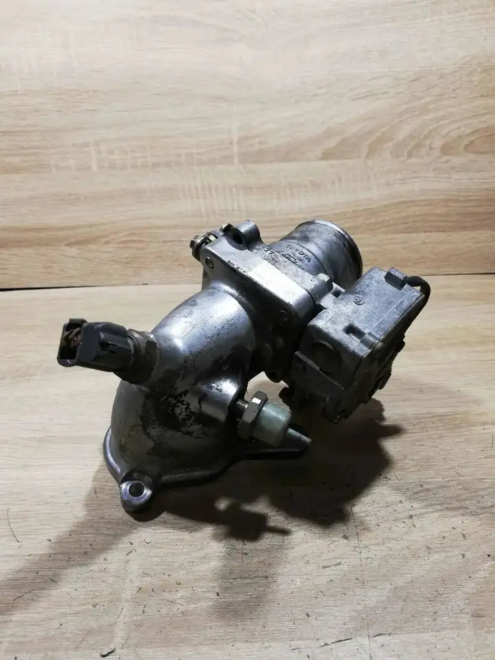 Toyota Avensis T250 (2003 - 2006) 270201j01 Дроссельная заслонка — фото 1