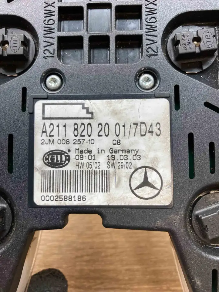 Mercedes-Benz E W211 (2002 - 2009) A2118202001 Включатель освещения интерьера — фото 5