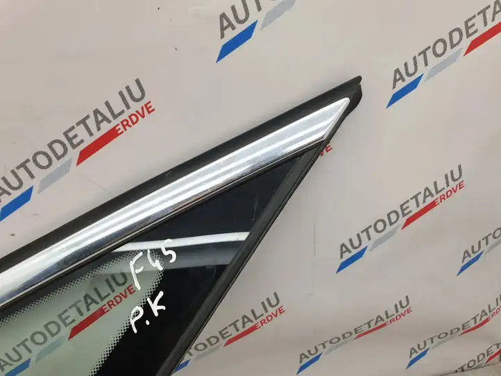 BMW 2 F46 (2015 - ) 7326155 Треугольное стекло кузова — фото 7