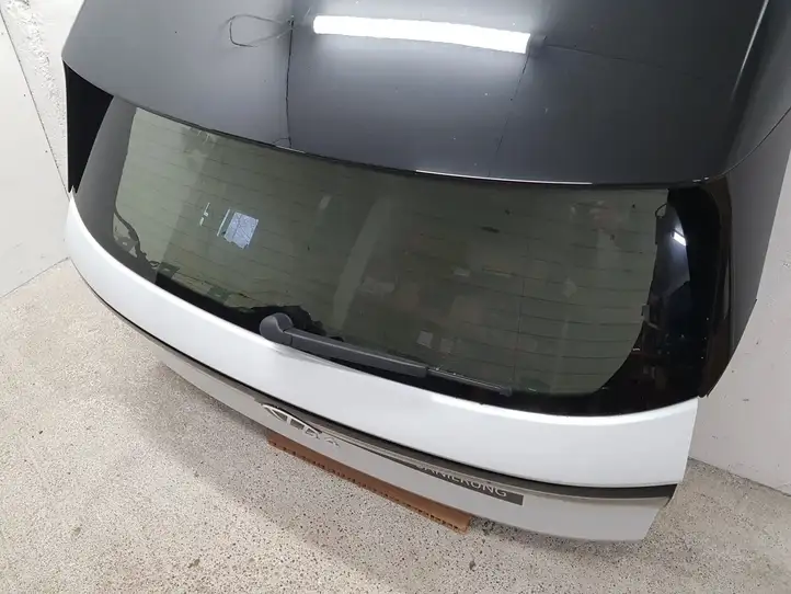 Volkswagen ID.4 (2020 - ) Крышка багажника — фото 9