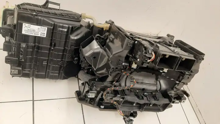 BMW 5 F10 F11 (2009 - 2016) 9202574 Комплект системы вентиляции салона — фото 5
