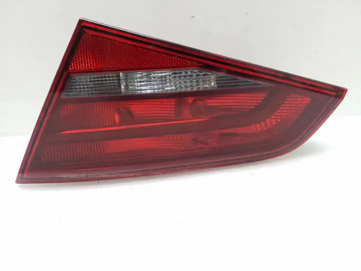 Audi A3/S3 8V (2012 - 2016) 8V4945094 Задний фонарь в крышке багажника — фото 1