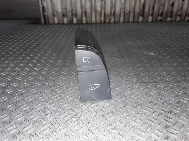 Audi A6 S6 C6 4F (2004 - 2008) 4F1927227B Кнопка бардачка — фото 1