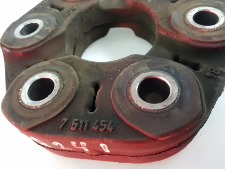 BMW 1 F20 F21 (2011 - 2019)  7511454 Демпфер кардана