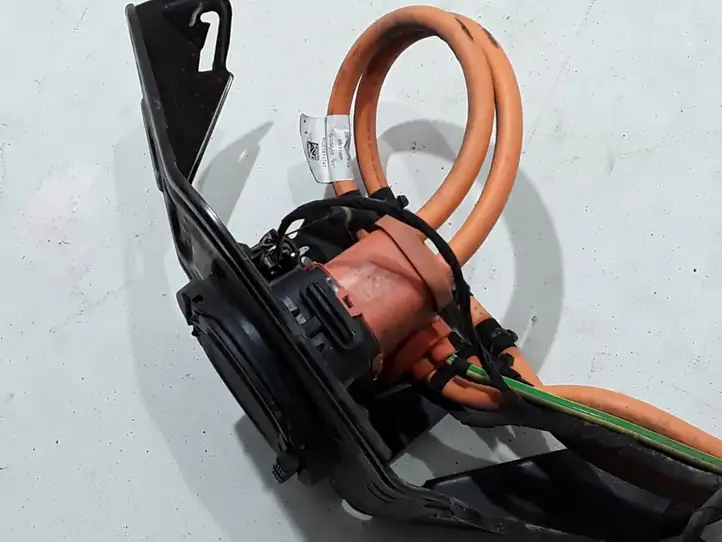 Mercedes-Benz EQC (2018 - )  A2935406904 Розетка для зарядки электромобиля