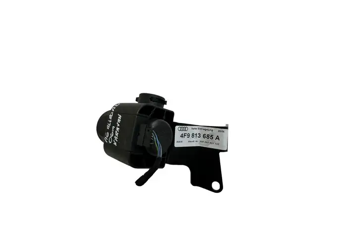 Audi A6 Allroad C6 (2006 - 2008) 4F9813685A Кнопка фаркопа в багажнике — фото 3