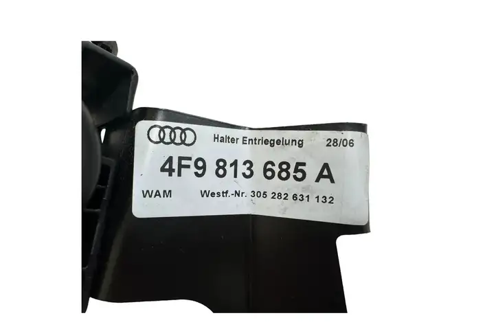 Audi A6 Allroad C6 (2006 - 2008) 4F9813685A Кнопка фаркопа в багажнике — фото 5