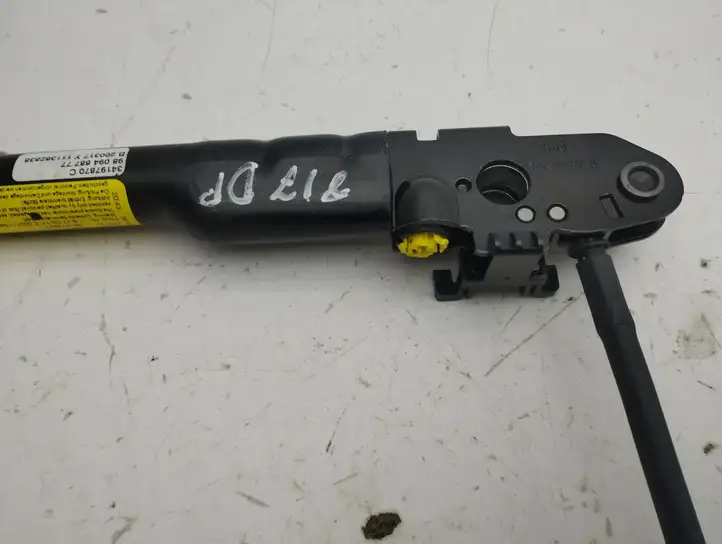 Peugeot 3008 II (2016 - 2023)  9809468777 Замок переднего ремня