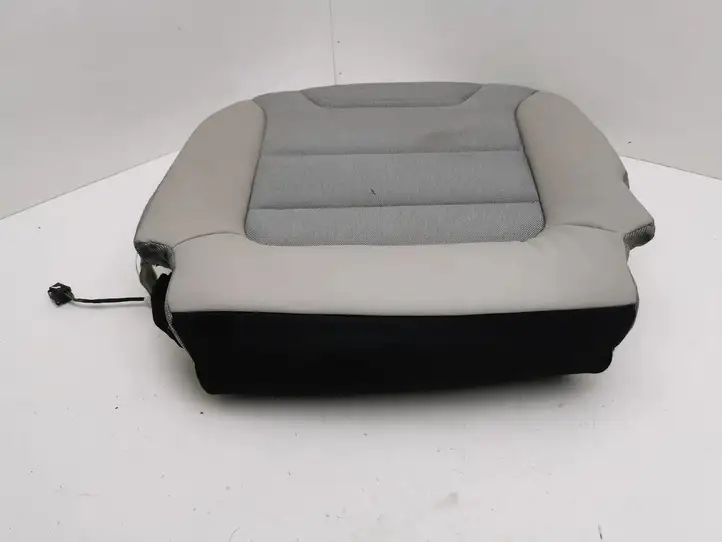 BMW i3   736569305  Нижняя часть сиденья переднего пассажира