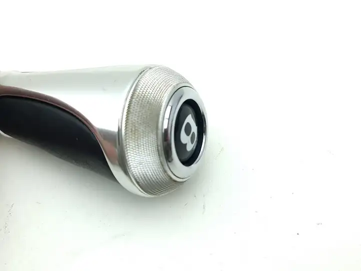 Bentley Continental Flying Spur    Отделка рычага переключения передач (кожа, головка)