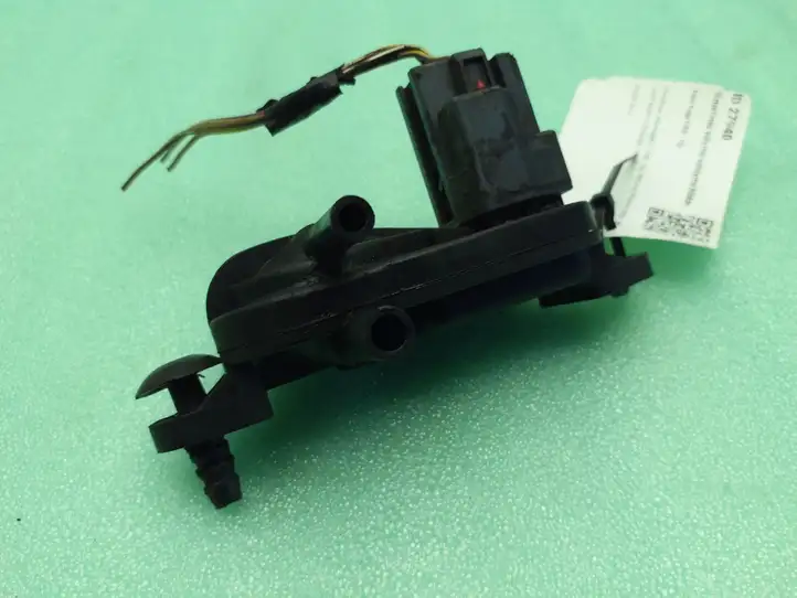 Ford Kuga I (2008 - 2012)  551000 Блок управления очистки выбросав