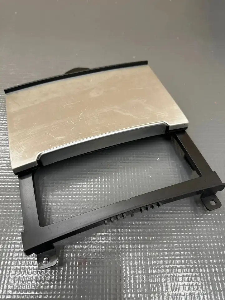 Audi A6 (2011 - 2014)  4G0863273A Отделка передней пепельницы