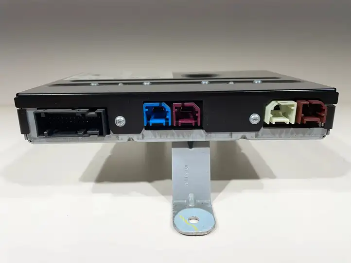 Chrysler Pacifica (2016 - ) 68376134AE Модуль управления видео — фото 3