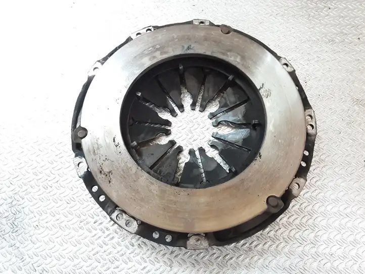 Mitsubishi Space Star (1998 - 2005)   Корзина сцепления