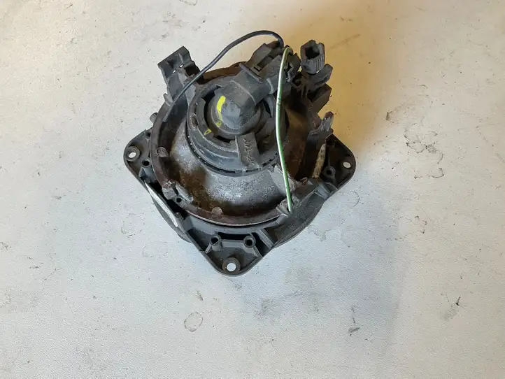 Ford Focus C-MAX (2003 - 2010)  YS6115K201BA Передняя противотуманная фара